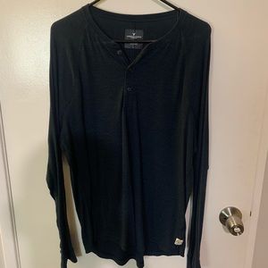American Eagle Long Sleeve Henley